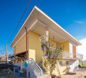 VILLA SINGOLA A VOLVERA