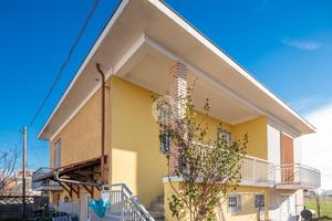 VILLA SINGOLA A VOLVERA