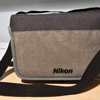 Borsa Nikon