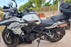 Benelli trk 502x 2023