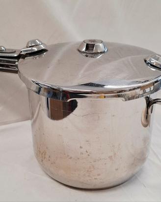 Pentola a pressione WMF