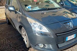 peugeot 8005 7 posti 