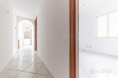 Trilocale Genzano di roma zona Landi 2 posti auto