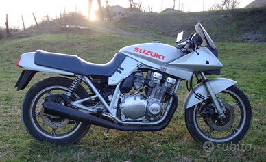 Suzuki katana 750 gsx s