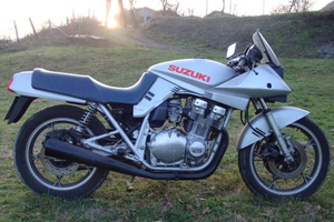 Suzuki katana 750 gsx s