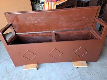 Cassapanca artigianale