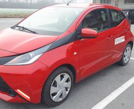 TOYOTA Aygo 2ª serie - 2015