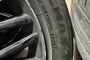 gomme piu' cerchi  Toyota Chr