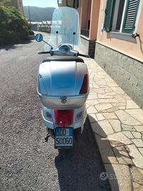 Piaggio Vespa 250 GTS - 2007