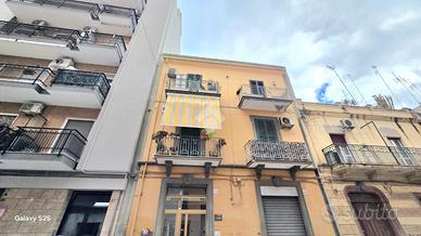 2 LOCALI A BARI