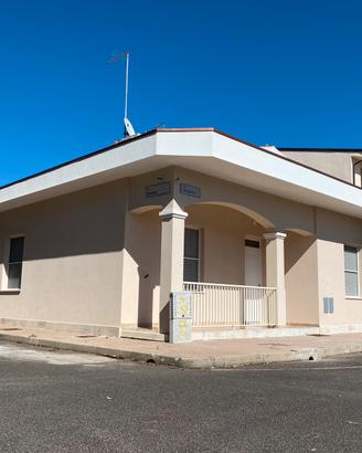 Marina di torregrande- casa indipendente