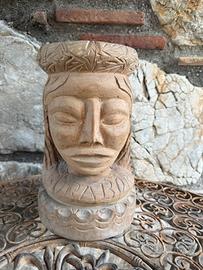 Scultura in legno fatta a mano