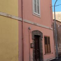 Ittiri casa Indipendente 2 piani con cortile