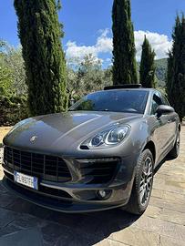 Porsche macan 2018