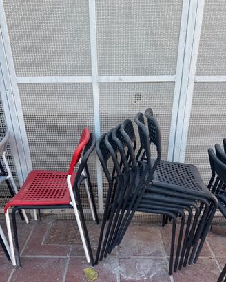Sedia ikea nera e rossa