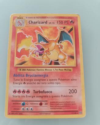 carta Pokémon Charizard 