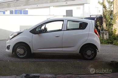 Chevrolet Spark 1.0 LT