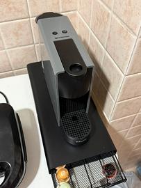 Macchinetta caffè Essenza Mini Nespresso