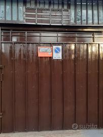 Capannone 90 mq con vetrata e bagno