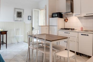 Last-minute dal 15 agosto 3+2 posti mare Baratti