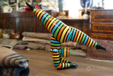 Scultura DONNA ACROBATA di CASA PADRINO