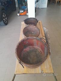 antichi paioli in rame 
