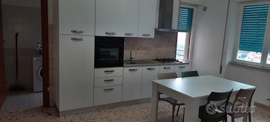 Fr-alta bilocale arredato