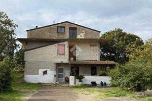 VILLA SINGOLA A SANTERAMO IN COLLE