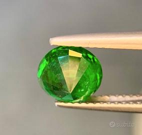 Tsavorite naturale 2,06 ct – gemma verde certifica