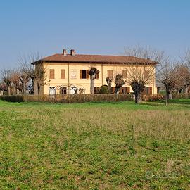 Trif ristrt + n.3 garage + area verde + 1,3 et ter