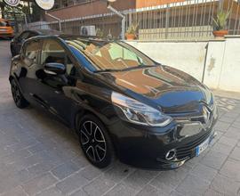 RENAULT Clio 1.2 75CV 5 porte Intens