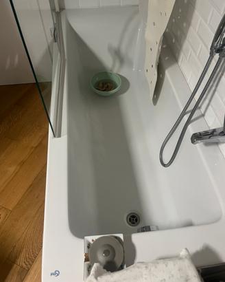 Vasca da bagno e/o box sopravasca