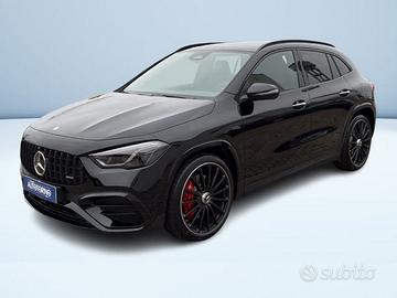 Mercedes-Benz GLA 35 AMG Line Premium