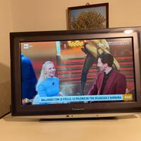 Tv lcd Panasonic 19 pollici