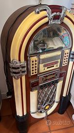 JUKE-BOX