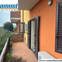 Archi, appartamento con posto auto (CT)