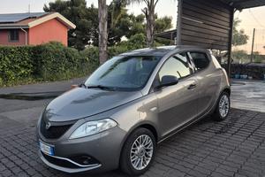 Lancia Ypsilon 1.2 69 CV 5 porte S&S Platinum