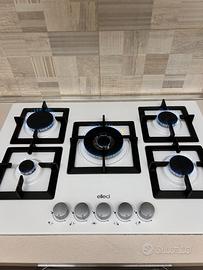 Piano cottura a gas marca Elleci, 5 fuochi, bianco