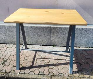 Tavolo in legno + metallo