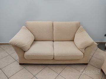 Divani 2 posti e 3 posti