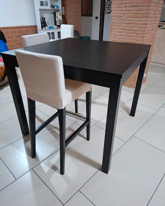 tavolo alto quadrato con 4 sgabelli 