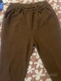 Pantaloni marroni