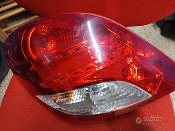 fari led Peugeot 207