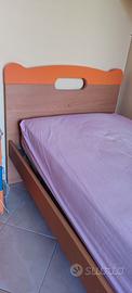 letto singolo e cassettiera per cameretta