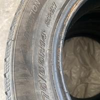 Gomme auto