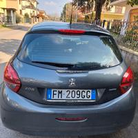 Peugeot 208 1.2 PureTech Allure 82CV– SOLO 25.000 