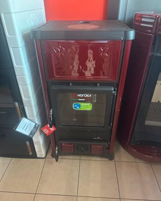 Stufa a legna la nordica Extraflame mod Fedora