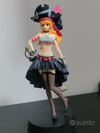 action figure nami one piece. nami pirata 
