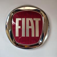 Griglia FIAT 500 con emblema