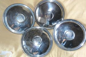 COPPE RUOTA BORCHIE CERCHI FIAT 850  3 1968 1 1975